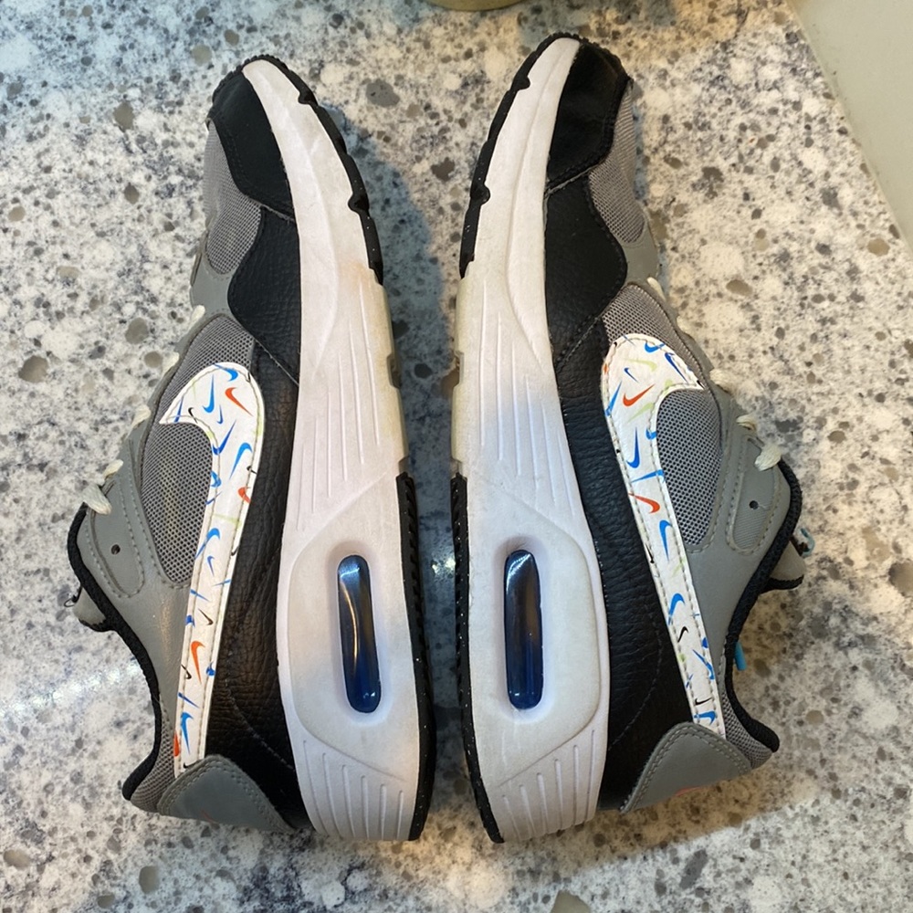 Nike Air Max SC Kid’s Size 6.5y Grey/Multi-Color Athletic Shoes (DM7592-001) - Picture 4 of 8